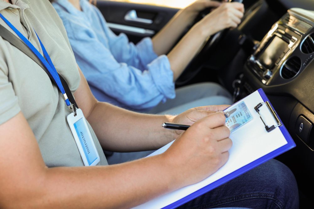 Driving licence training in Brampton