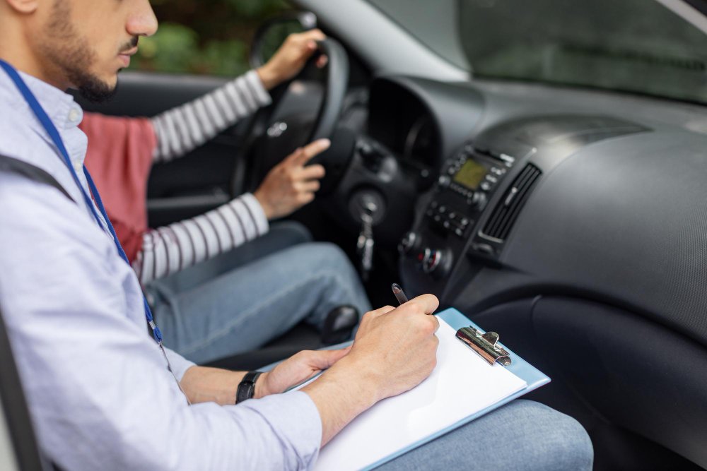 Best car driving school in Brampton